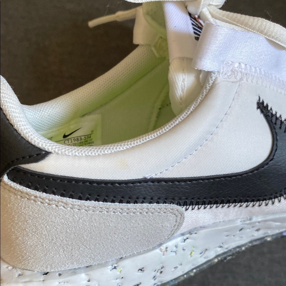 Nike Women's waffle racer crater White and Black Sneakers size 7.5 - Picture 10 of 12